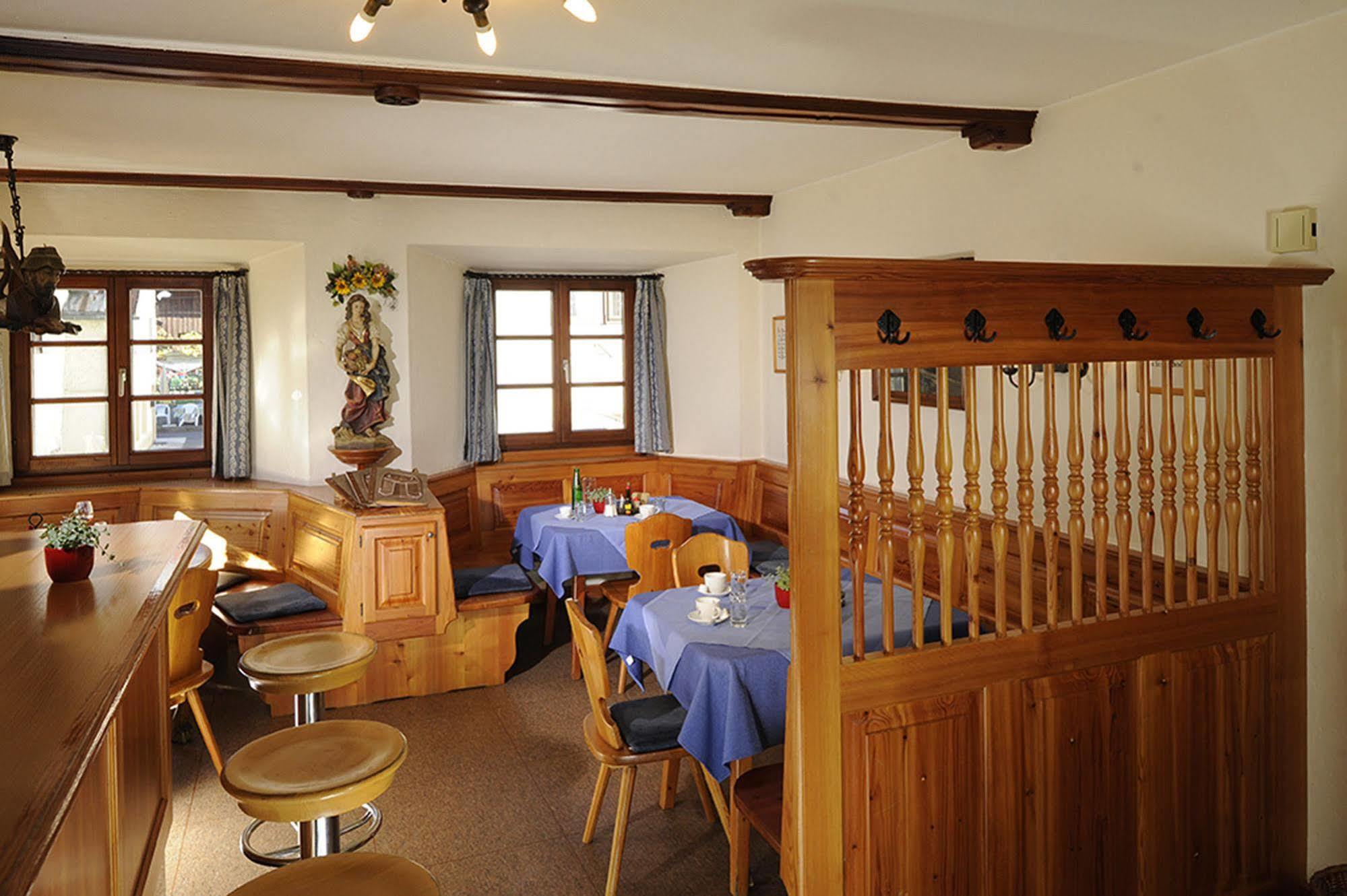 Gasthaus Sonne Tarrenz Exterior foto