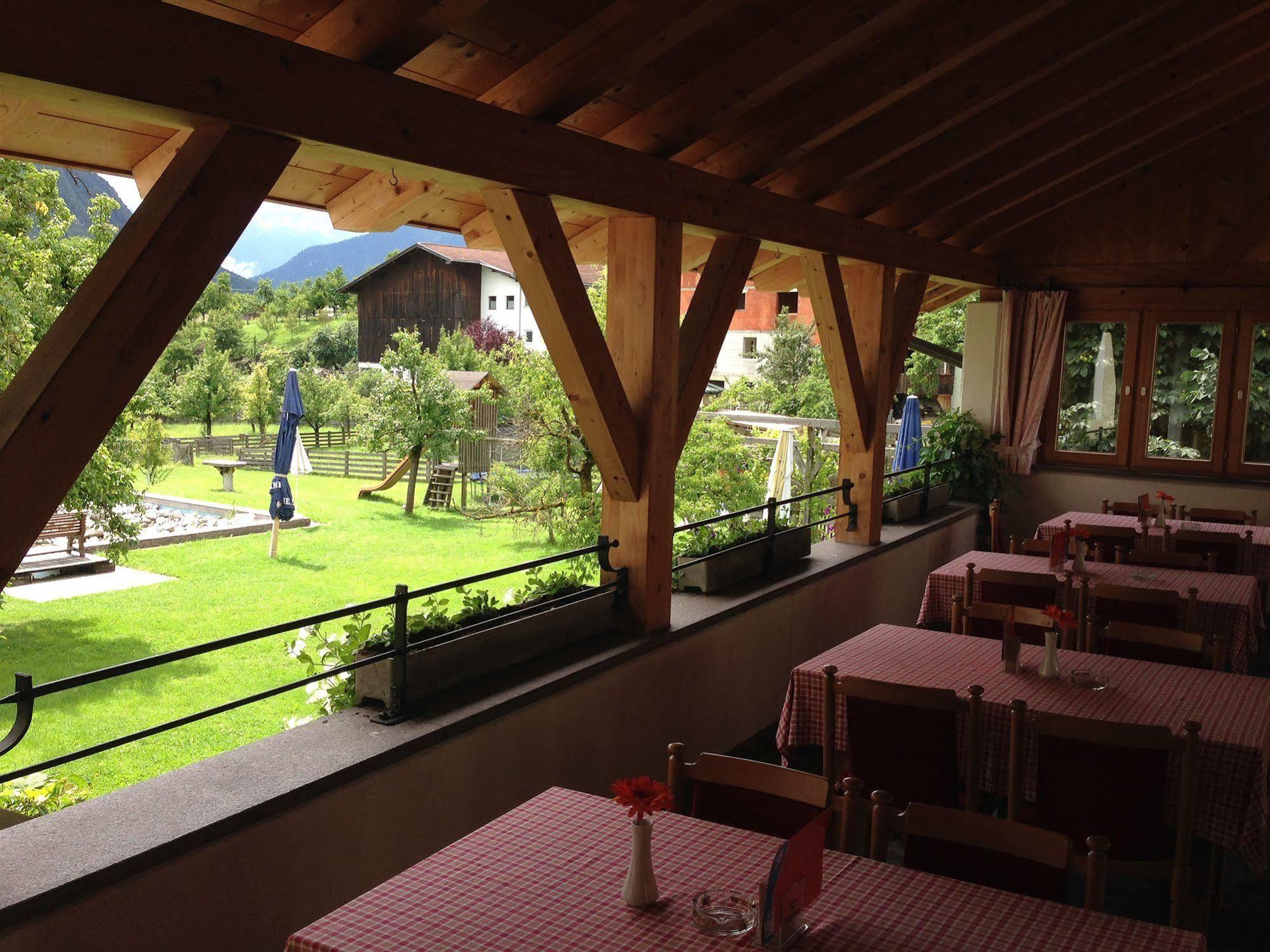 Gasthaus Sonne Tarrenz Exterior foto