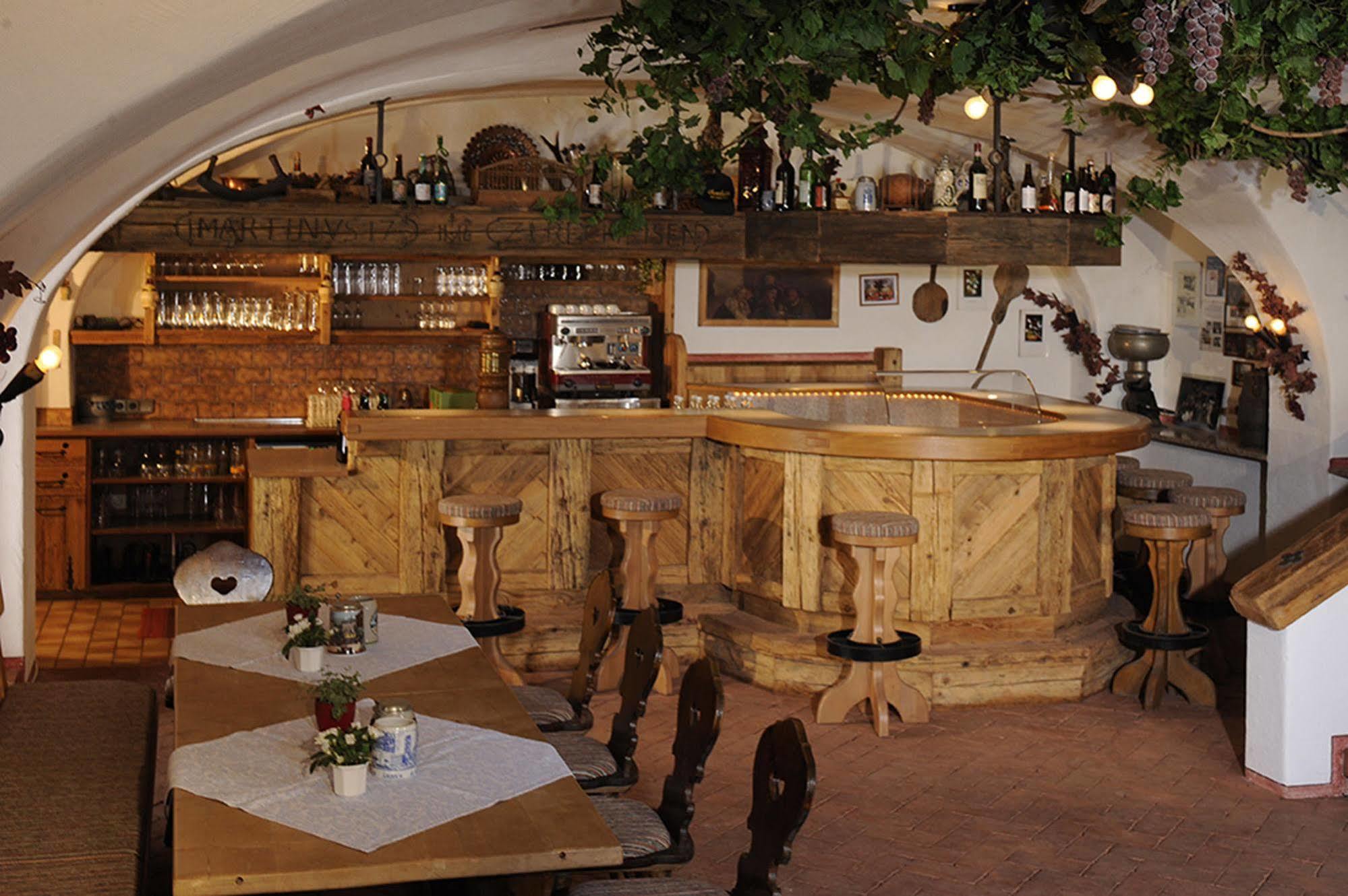 Gasthaus Sonne Tarrenz Exterior foto